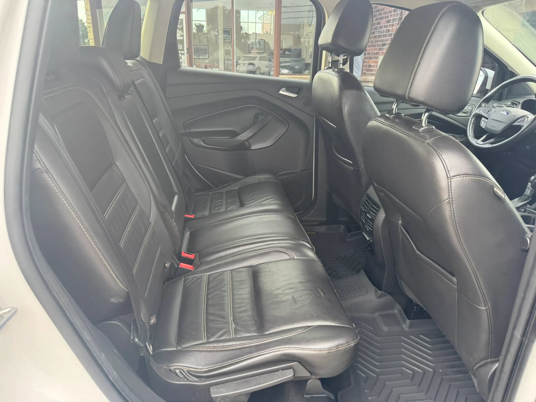 Used 2017 Ford Escape Titanium w/ Equipment Group 301A AWD/4WD image 30