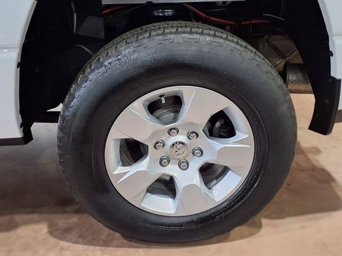 Certified 2021 RAM 1500 Big Horn AWD/4WD image 9