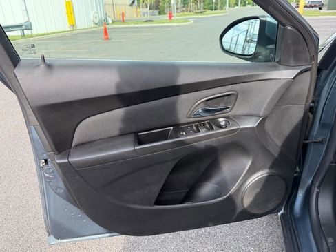 Used 2012 Chevrolet Cruze LT FWD image 23