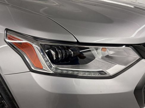 Used 2019 Chevrolet Traverse Premier w/ Redline Edition FWD image 12