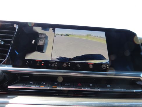 Used 2025 Chevrolet Silverado 1500 High Country w/ High Country Premium Package image 24