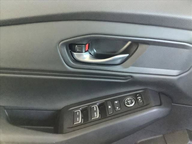 Used 2025 Honda Accord SE image 11