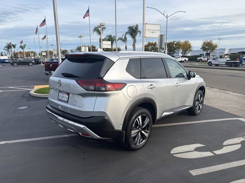 Used 2023 Nissan Rogue Platinum w/ Platinum Premium Package image 4