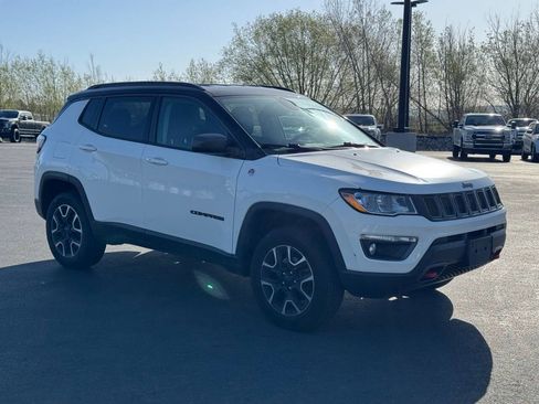 Used 2020 Jeep Compass Trailhawk image 9