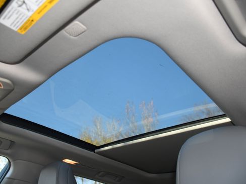 Used 2021 Toyota Highlander Platinum image 7