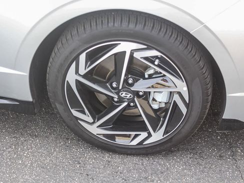 Certified 2025 Hyundai Sonata SEL FWD image 12