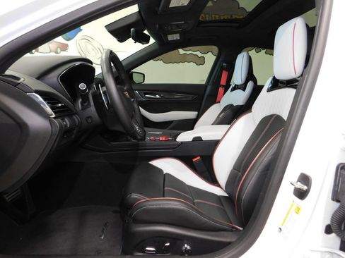 Used 2024 Cadillac CT5 V Blackwing w/ Carbon Fibre Package 2 RWD image 35