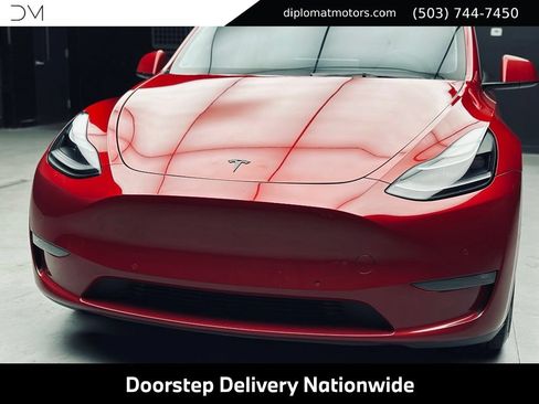 Used 2022 Tesla Model Y Performance AWD/4WD image 13