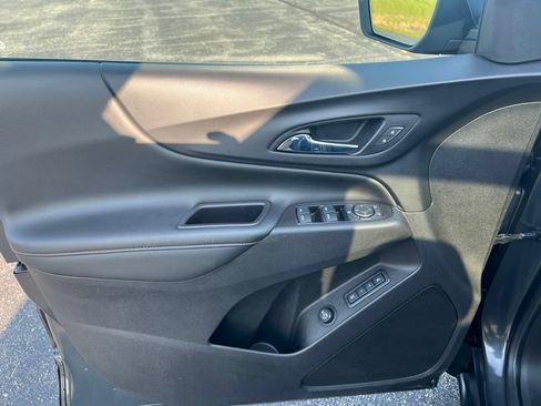 Used 2021 Chevrolet Equinox Premier FWD image 6