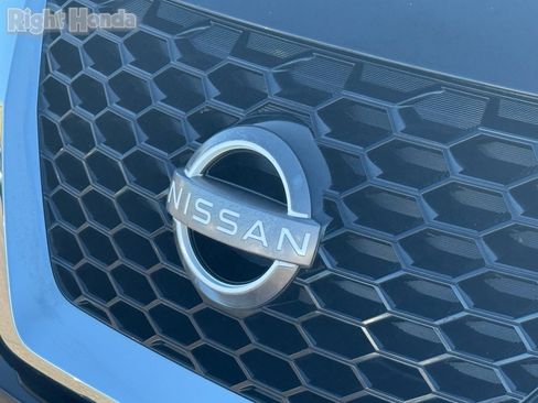 Used 2023 Nissan Murano SV image 33