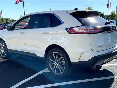 Used 2020 Ford Edge Titanium w/ Equipment Group 301A AWD/4WD image 2