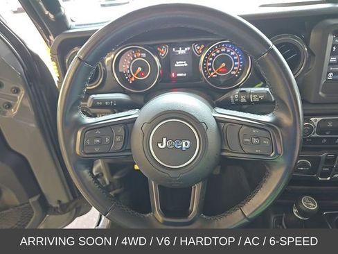 Used 2022 Jeep Wrangler Unlimited Sport AWD/4WD image 6