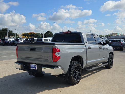 Used 2020 Toyota Tundra SR5 w/ SR5 Upgrade Package RWD image 3