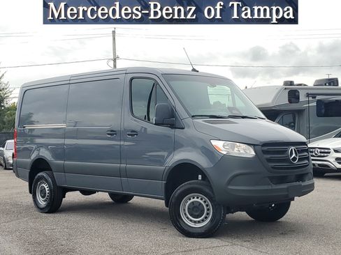 Used 2025 Mercedes-Benz Sprinter 2500 image 1