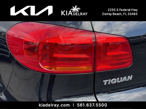 Used 2017 Volkswagen Tiguan Sport image 7
