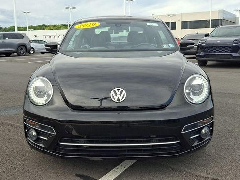 Used 2019 Volkswagen Beetle 2.0T SE FWD image 2