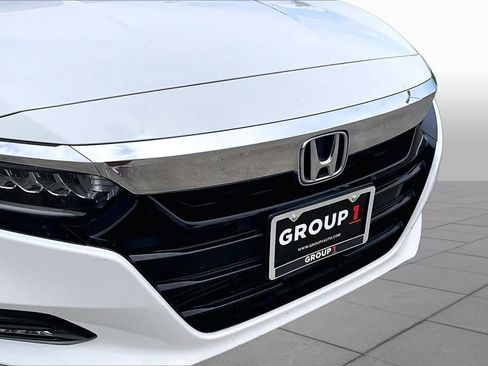 Used 2018 Honda Accord Touring image 28