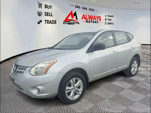 Used 2013 Nissan Rogue S FWD image 2