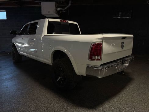 Used 2016 RAM 3500 Laramie w/ Cold Weather Group AWD/4WD image 3