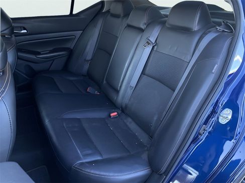 Used 2022 Nissan Altima 2.5 SR image 13