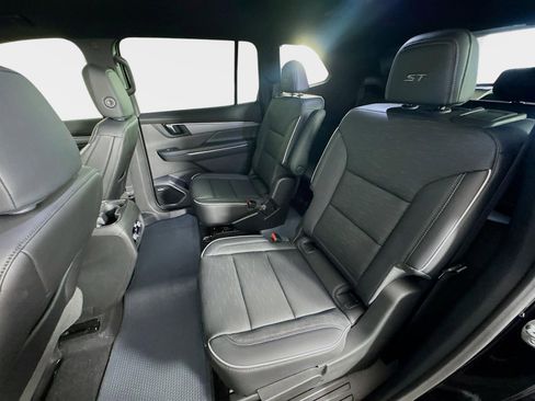 New 2026 Buick Enclave Sport Touring FWD image 23