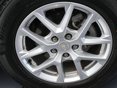 Used 2023 Chevrolet Equinox LS FWD image 40