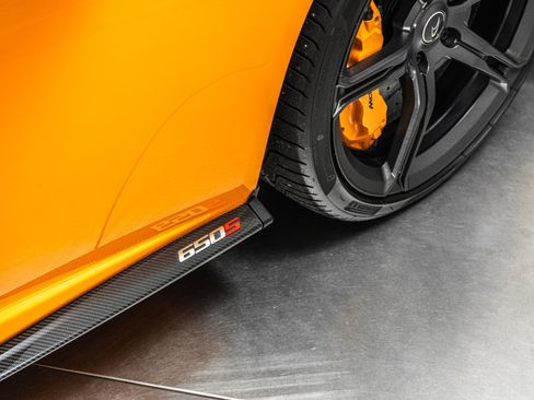 Used 2015 McLaren 650S Spider RWD image 34