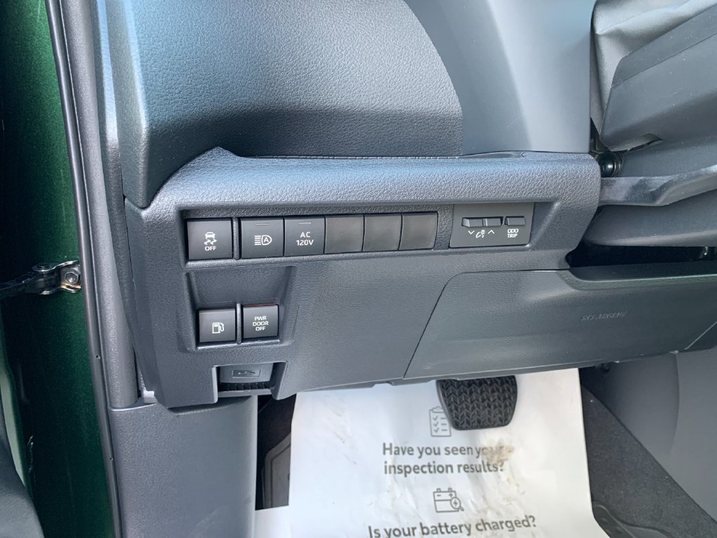 New 2026 Toyota Sienna XLE Woodland Edition AWD/4WD image 31