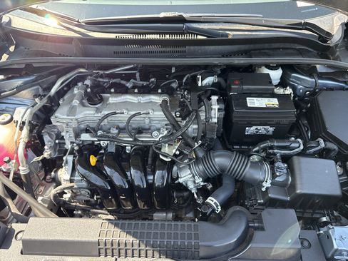 Used 2022 Toyota Corolla LE FWD image 33
