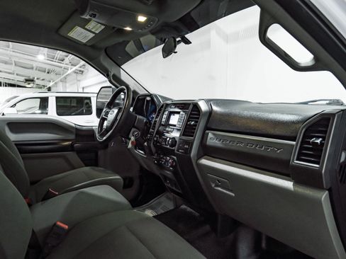 Used 2021 Ford F250 XL w/ Power Equipment Group image 11