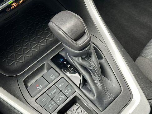 Used 2023 Toyota RAV4 XLE image 21