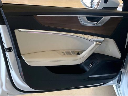 Used 2025 Audi A6 Premium Plus w/ Premium Plus Package image 20