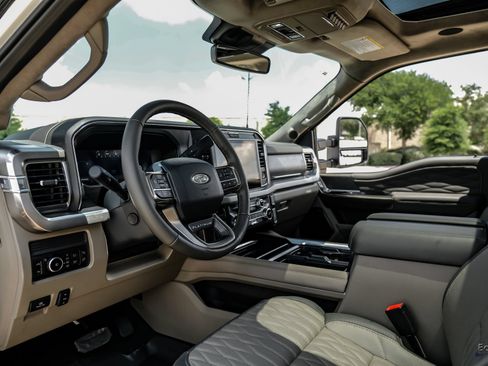 Used 2026 Ford F450 Platinum w/ Platinum Plus Package AWD/4WD image 37