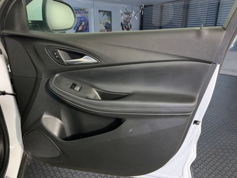 Used 2021 Buick Encore GX Preferred w/ Cold Weather Comfort Package FWD image 14
