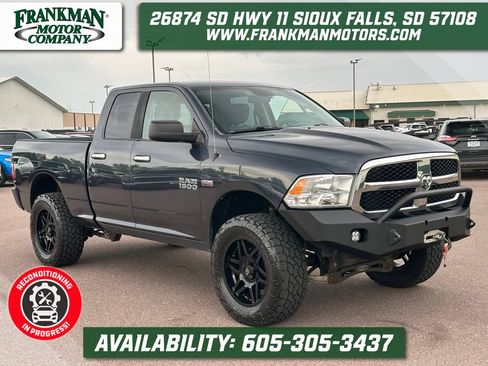 Used 2017 RAM 1500 Classic SLT AWD/4WD image 1