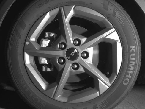 Used 2025 Kia K4 LXS image 12