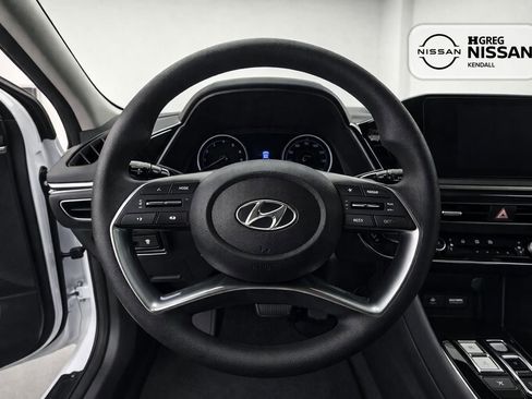 Used 2023 Hyundai Sonata SE FWD image 8
