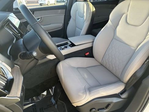 New 2026 Volvo XC90 B6 Plus w/ Protection Package Premier image 19