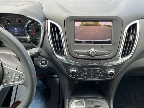 Certified 2024 Chevrolet Equinox LT AWD/4WD image 14
