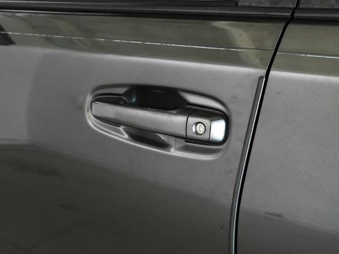 Used 2018 Toyota 4Runner SR5 Premium AWD/4WD image 35