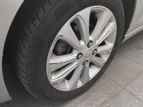 Used 2016 Chevrolet Spark LT image 31