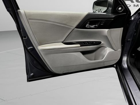 Used 2013 Honda Accord EX-L image 17