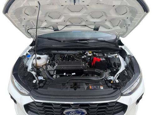 Certified 2025 Ford Escape ST-Line w/ Tech Pack #1 AWD/4WD image 16