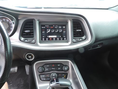 Used 2021 Dodge Challenger R/T image 10