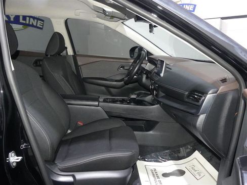 Used 2023 Nissan Rogue S AWD/4WD image 21