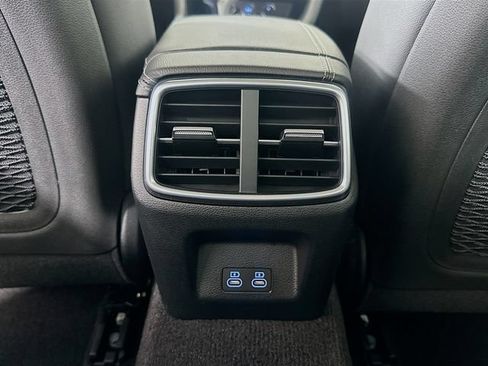 Certified 2026 Genesis G70 2.5T Prestige RWD image 27