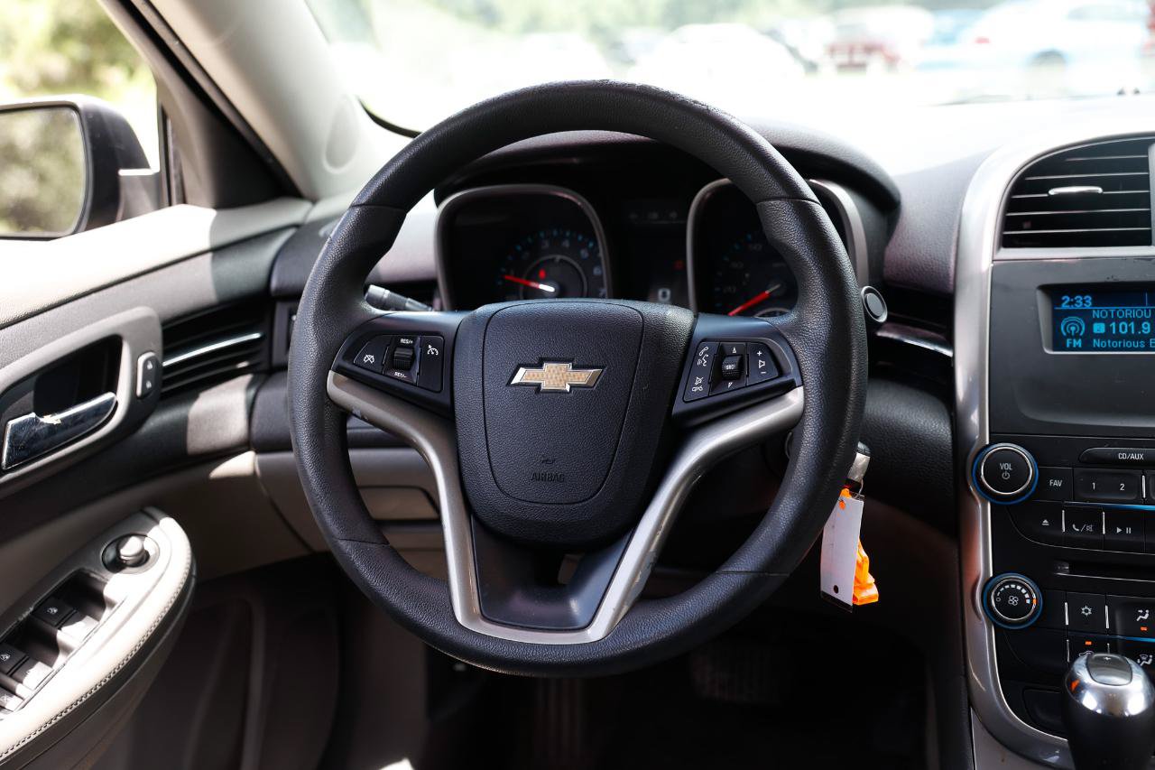 Used 2015 Chevrolet Malibu LS FWD image 27