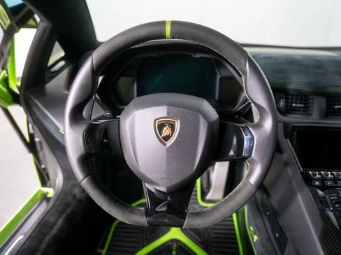 Used 2016 Lamborghini Aventador LP 750-4 Superveloce AWD/4WD image 17