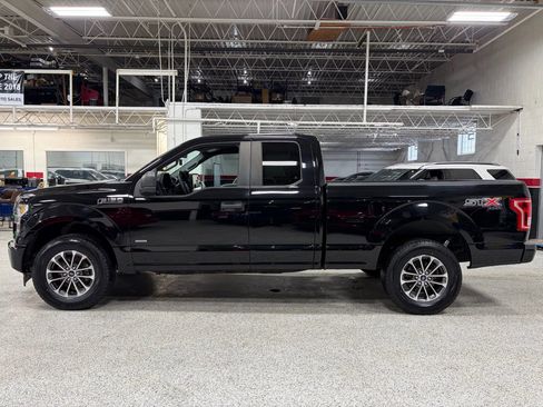 Used 2017 Ford F150 XL w/ Equipment Group 101A Mid image 9