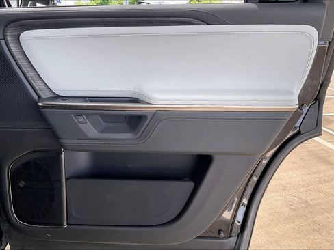 Used 2026 Rivian R1S Adventure AWD/4WD image 22